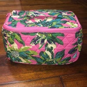 Cosmetic travel bag